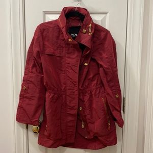 Rain coat burgundy, zipper and button front cinch waist zipper pocket hood